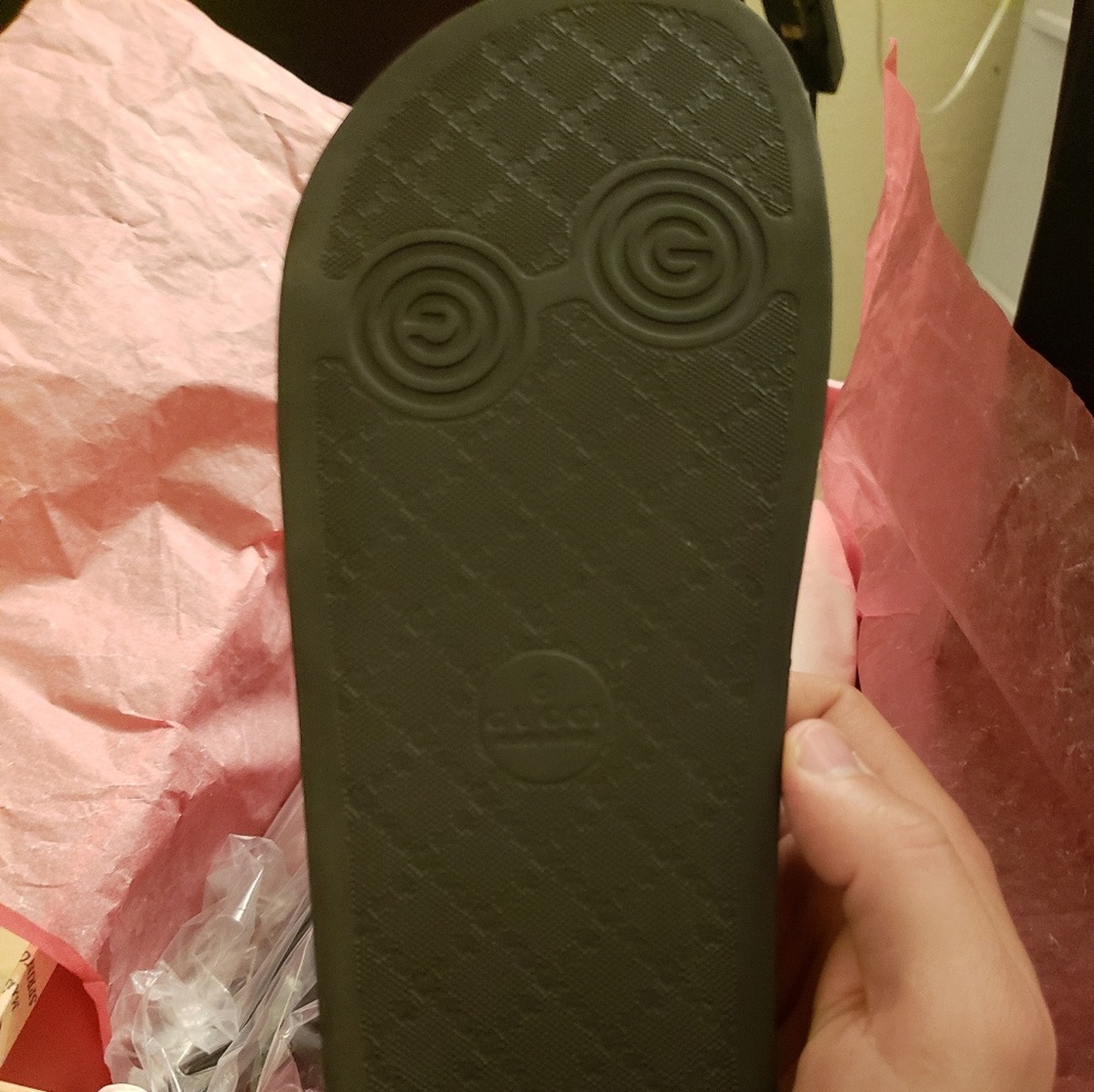 Gucci slides - Picture 8 of 8
